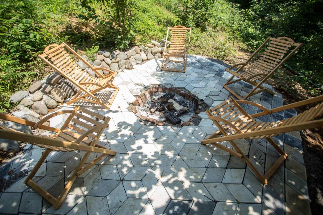 Woodpecker Ვუდფექერი Villa Batumi Ngoại thất bức ảnh