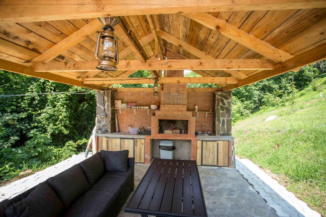 Woodpecker Ვუდფექერი Villa Batumi Ngoại thất bức ảnh